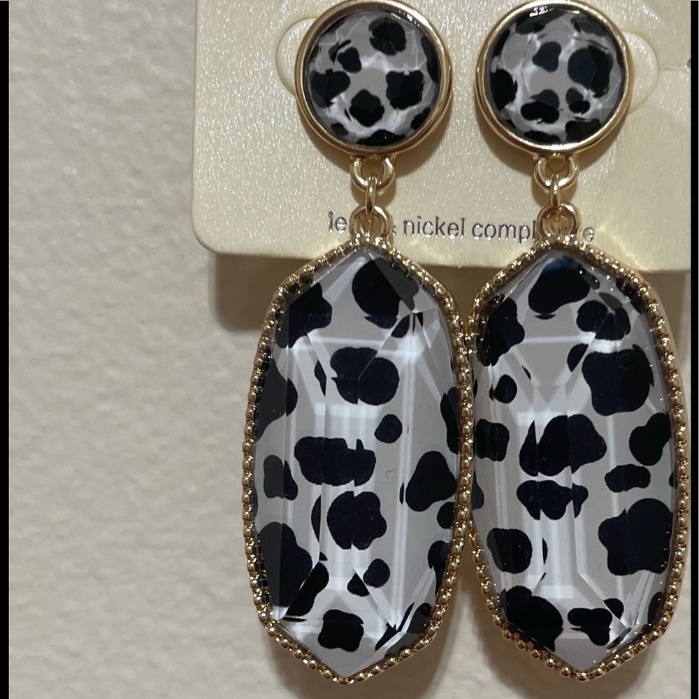 💥Black Cow Print Earrings